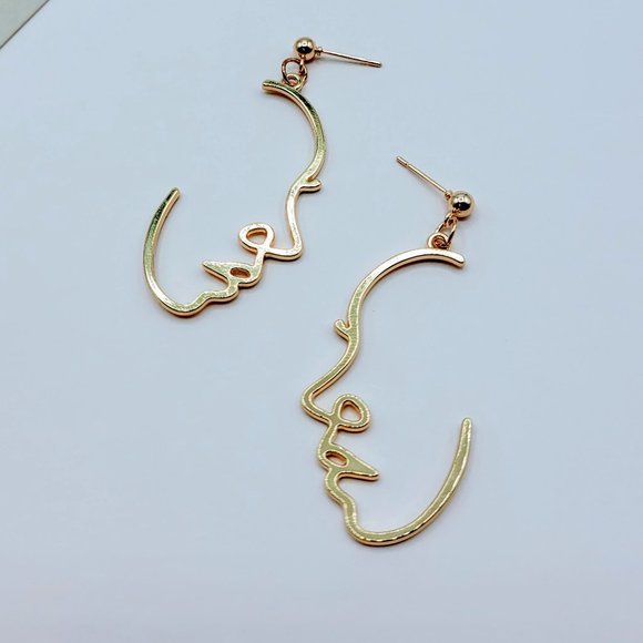 5 for $25 Picasso Face Drop Statement Earrings - Picture 3 of 5